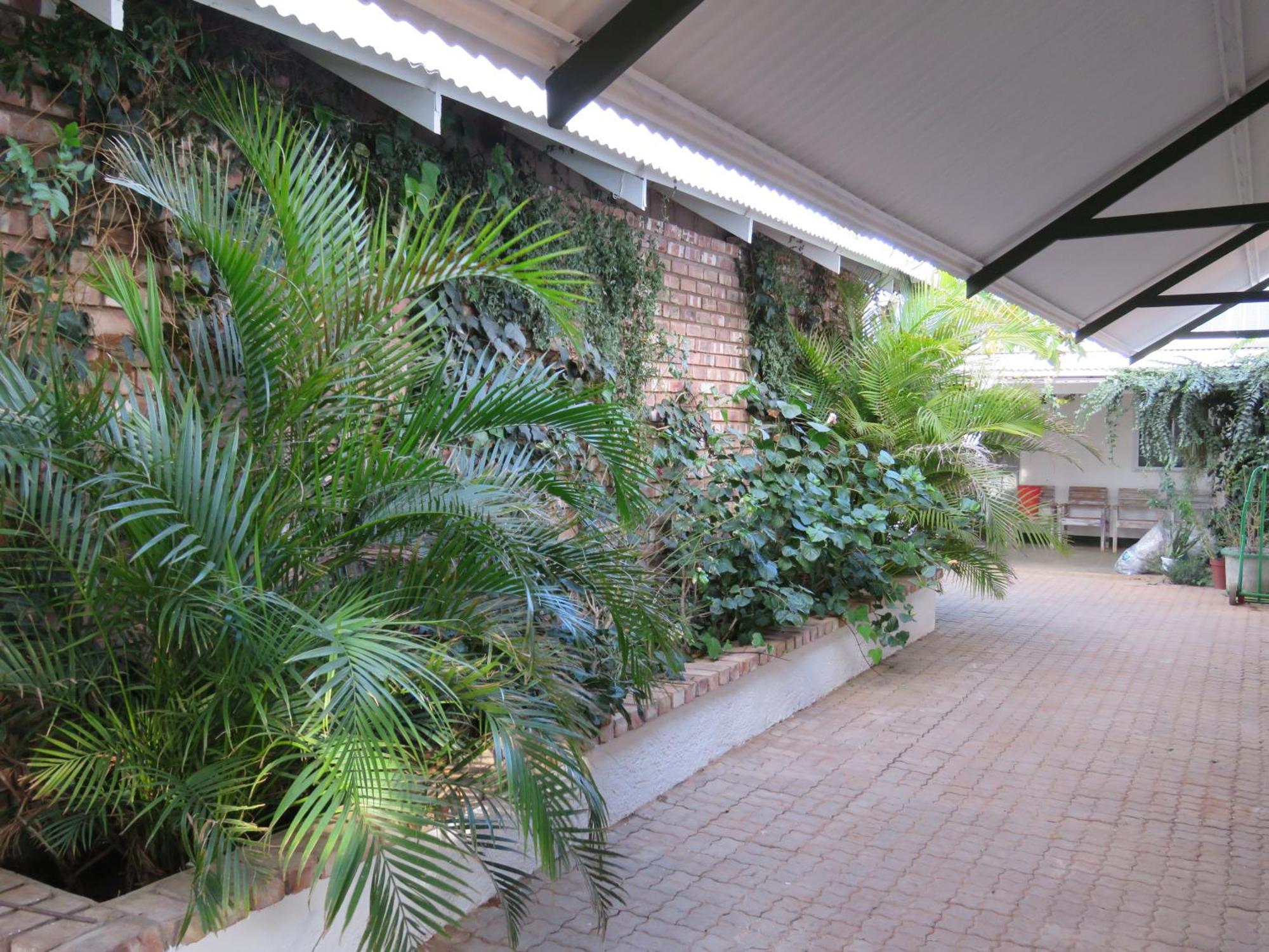 Отель Tropic Of Capricorn Guest Farm Rehoboth Экстерьер фото