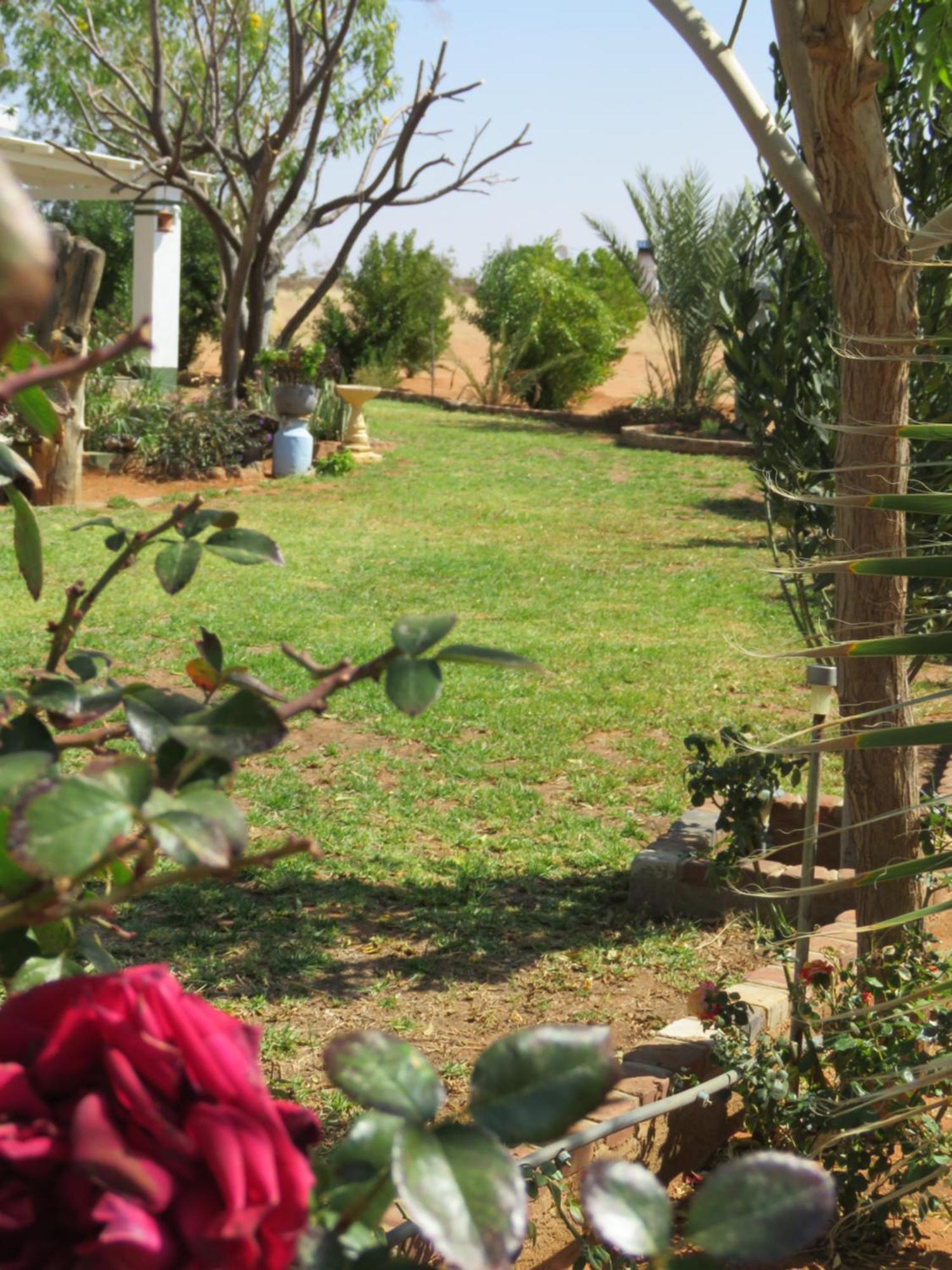 Отель Tropic Of Capricorn Guest Farm Rehoboth Экстерьер фото