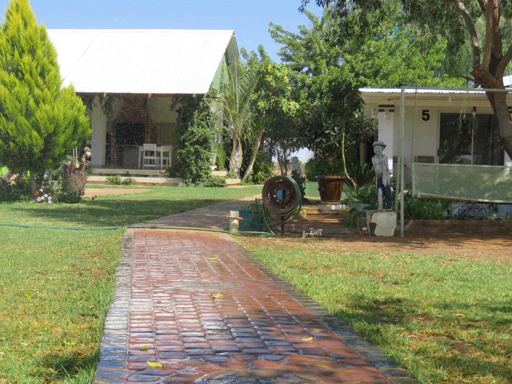 Отель Tropic Of Capricorn Guest Farm Rehoboth Экстерьер фото