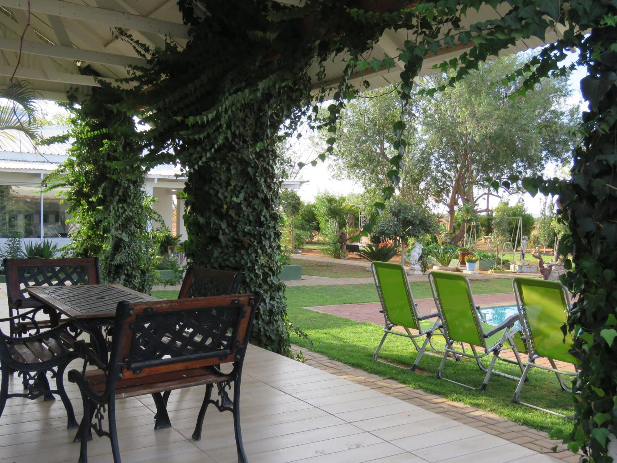 Отель Tropic Of Capricorn Guest Farm Rehoboth Экстерьер фото